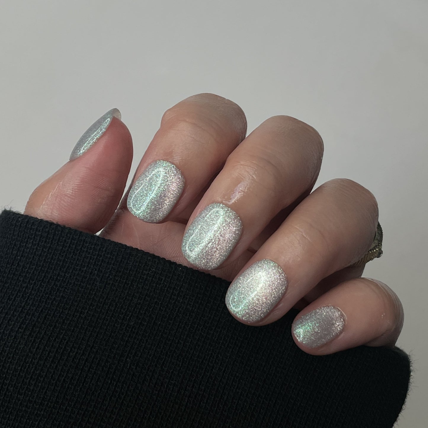 Mint Cat Eye Nails