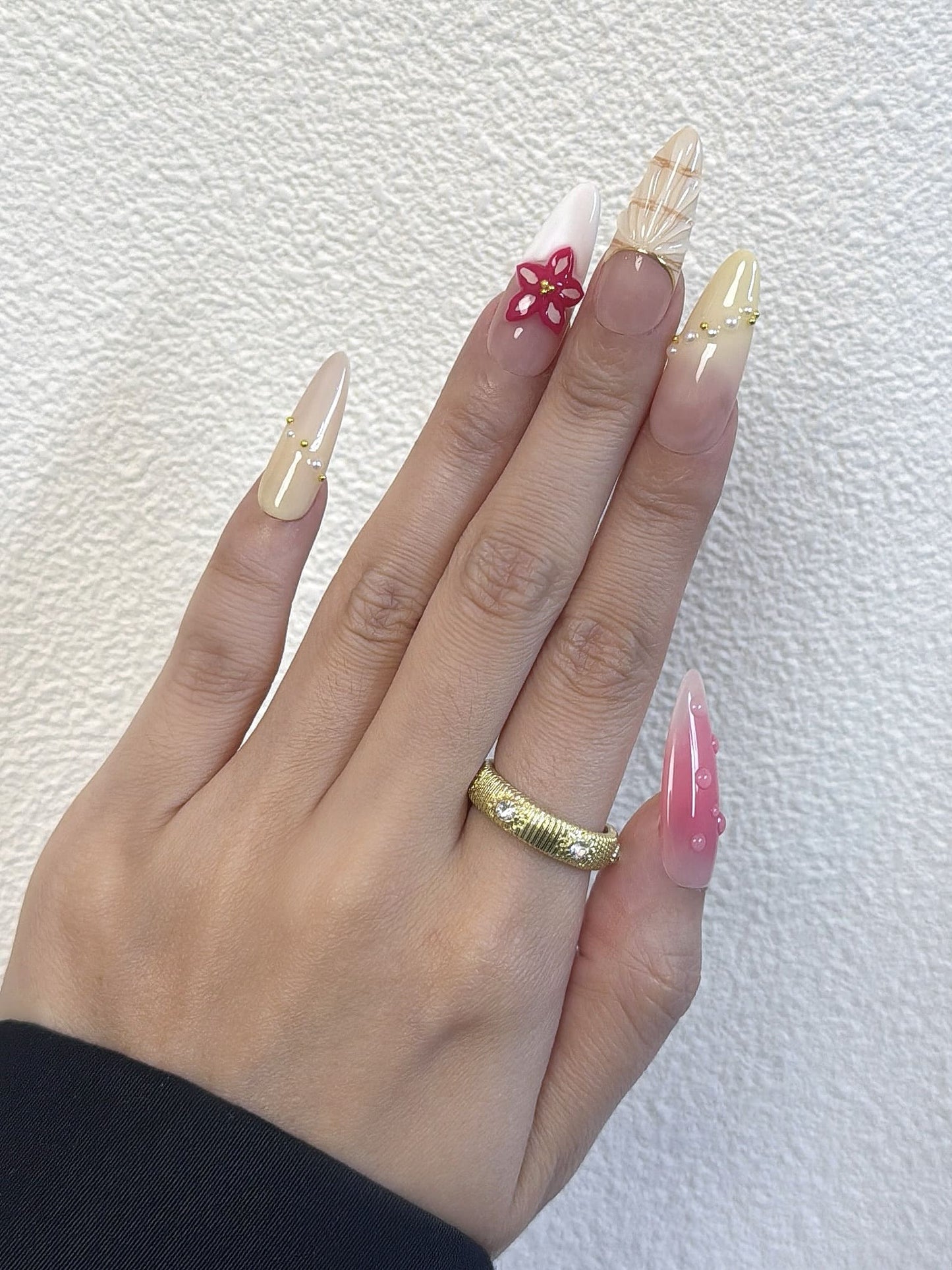 3d flowers Almond Nails